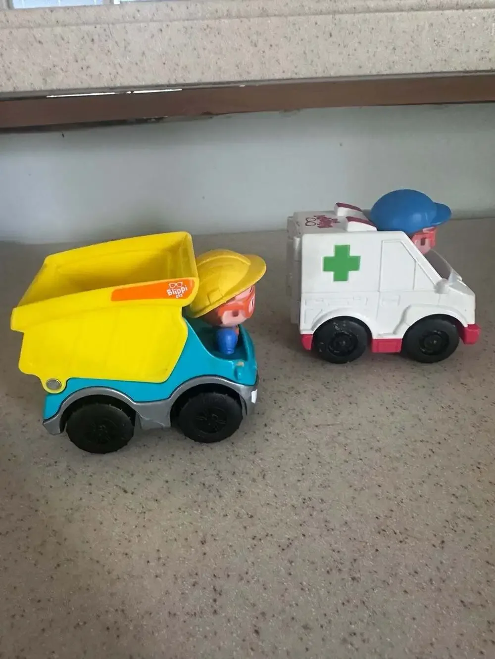 Blippi two piece